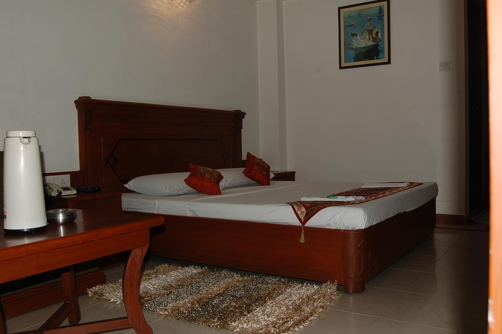 Hotel Kanishka Phg Bangalore Habitación foto